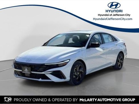 New 2026 Hyundai Elantra SEL Sport Premium FWD image 1