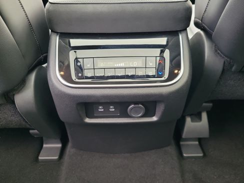 Certified 2026 INFINITI QX80 Luxe w/ Cargo Package AWD/4WD image 25