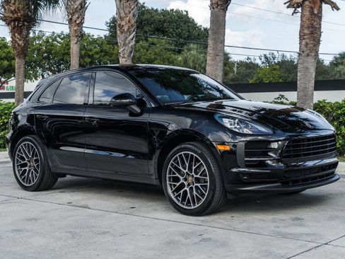 Used 2020 Porsche Macan image 10