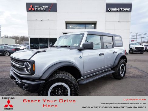 Used 2024 Ford Bronco Black Diamond w/ Sasquatch Package image 1