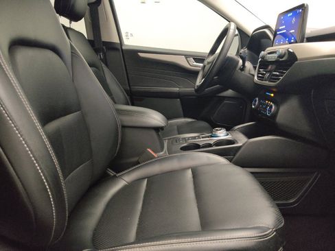 Used 2022 Ford Escape SEL FWD image 21