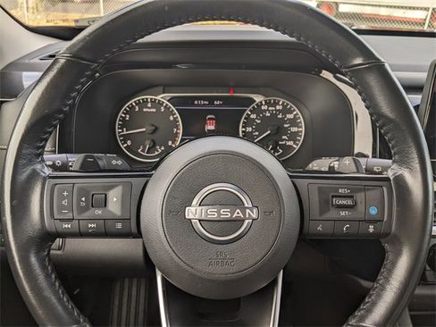 Used 2022 Nissan Pathfinder SV image 22