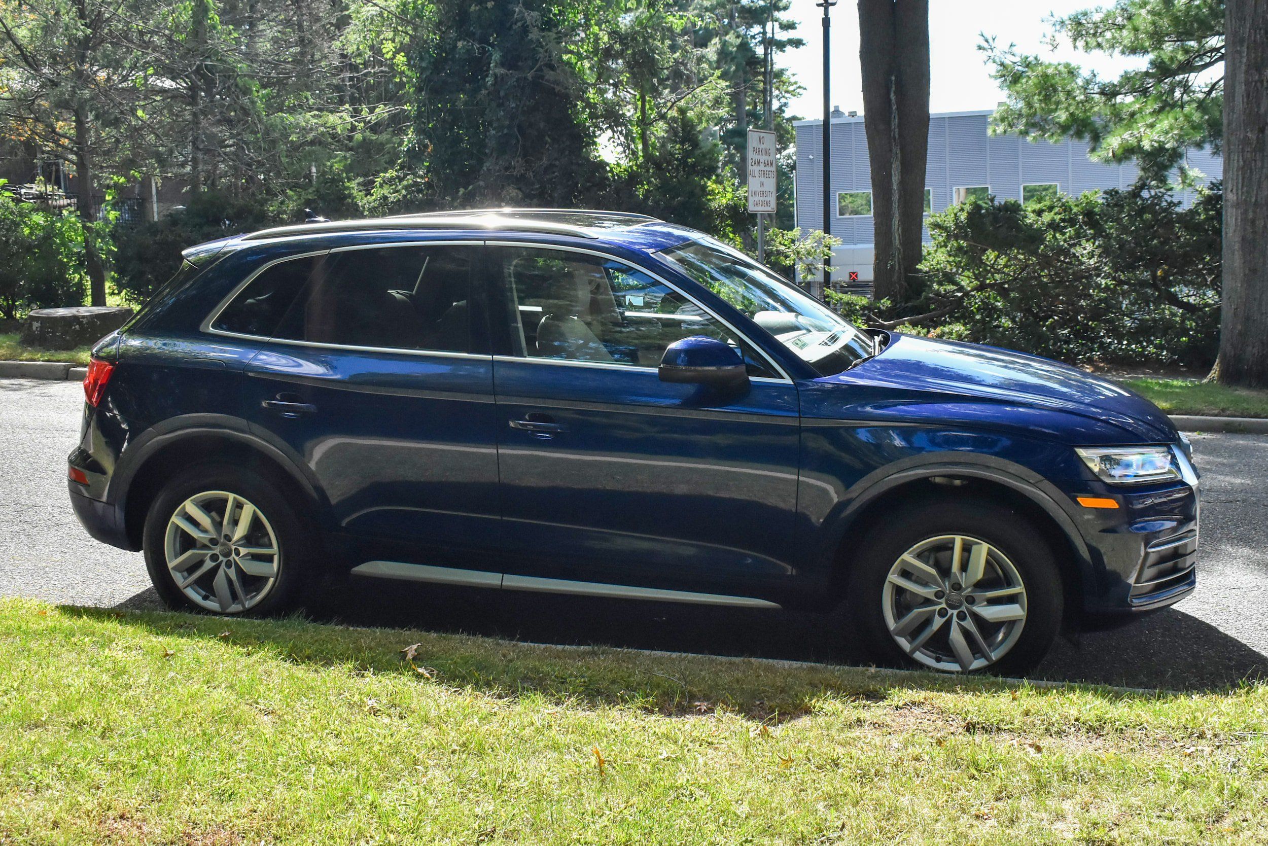 Used 2020 Audi Q5 2.0T Premium w/ Convenience Package AWD/4WD image 9