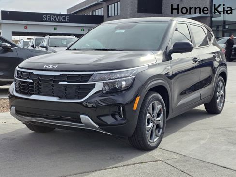 New 2026 Kia Seltos LX image 8