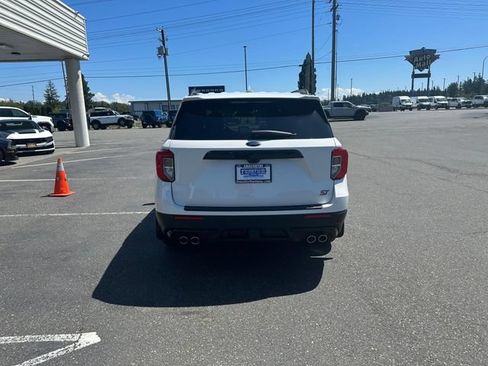 Used 2024 Ford Explorer ST w/ Equipment Group 401A AWD/4WD image 8