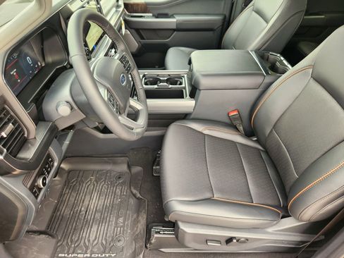 New 2026 Ford F250 Lariat w/ Lariat Premium Package AWD/4WD image 14