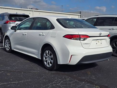 Used 2024 Toyota Corolla LE FWD image 6