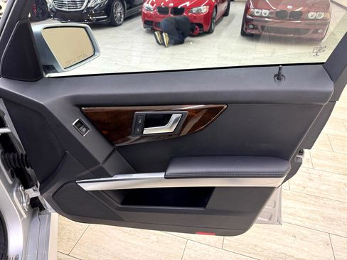 Used 2014 Mercedes-Benz GLK 350 2WD image 36