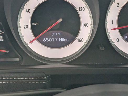 Used 2011 Mercedes-Benz SL 550 image 18