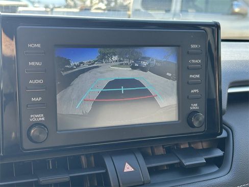 Used 2019 Toyota RAV4 XLE image 32