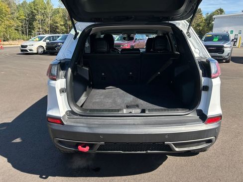 Used 2020 Jeep Cherokee Trailhawk w/ Cold Weather Group image 16