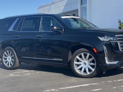 Certified 2024 Cadillac Escalade Premium Luxury Platinum AWD/4WD image 2