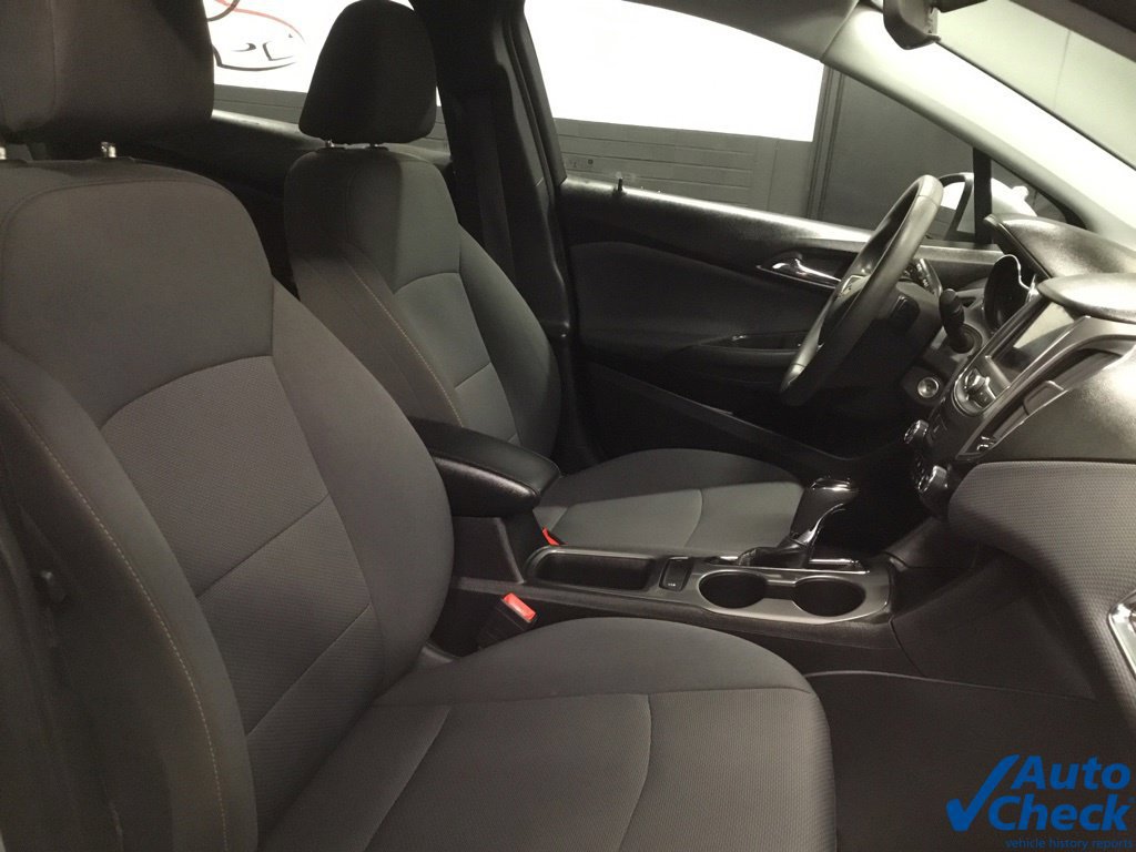 Used 2019 Chevrolet Cruze LS w/ LS Fleet Convenience Package FWD image 34