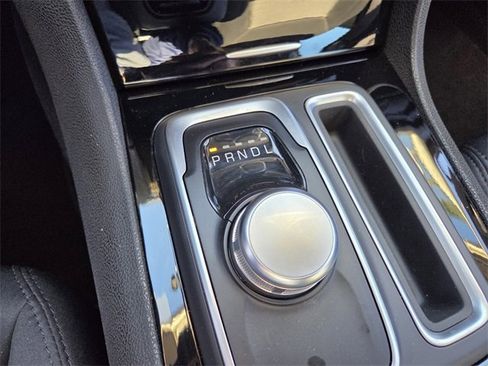 Certified 2023 Chrysler 300 Touring image 29