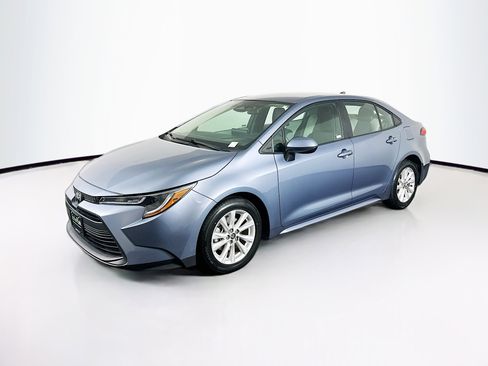 Used 2024 Toyota Corolla LE w/ LE Convenience Package FWD image 3