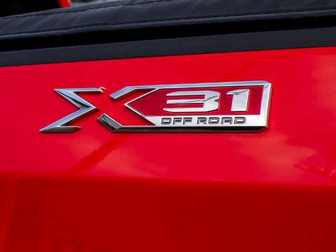 Used 2022 GMC Sierra 1500 Elevation w/ X31 Off-Road Package image 12