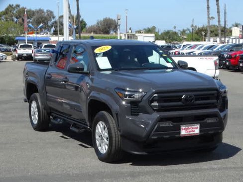 Used 2025 Toyota Tacoma SR5 AWD/4WD image 2