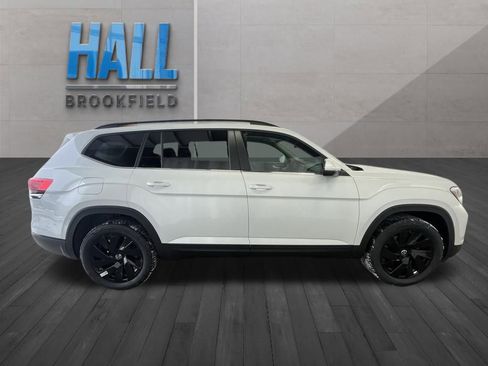 New 2026 Volkswagen Atlas SE image 6