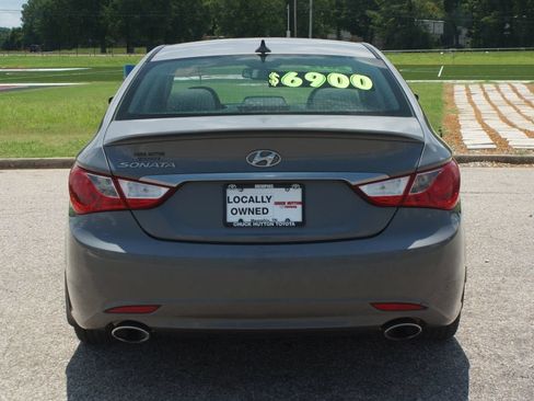 Used 2012 Hyundai Sonata SE FWD image 3