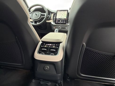 New 2026 Volvo XC90 T8 Ultra AWD/4WD image 13