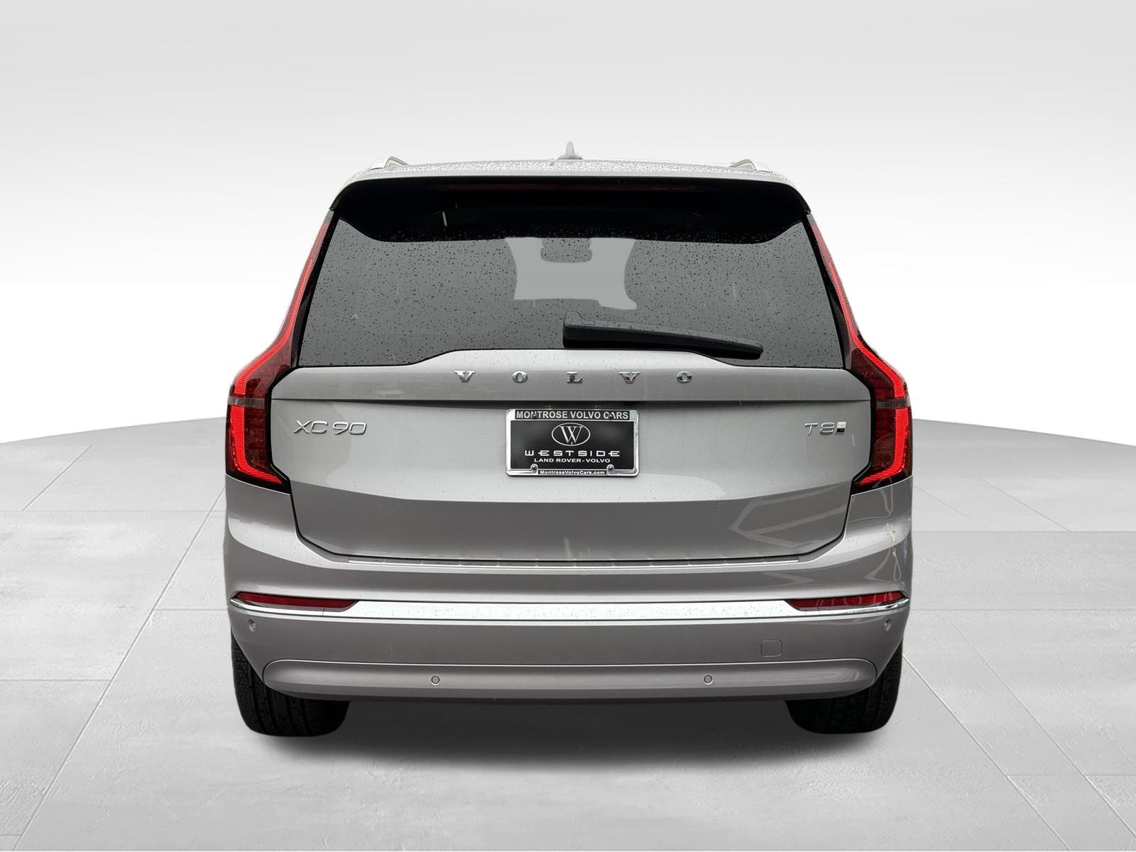 New 2026 Volvo XC90 T8 Plus w/ Protection Package Premier AWD/4WD image 4