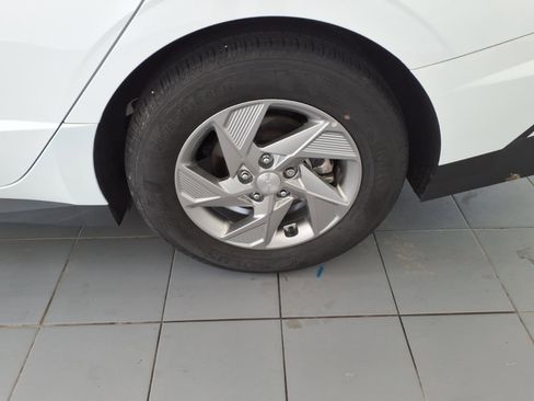 Used 2025 Hyundai Sonata SE FWD image 15
