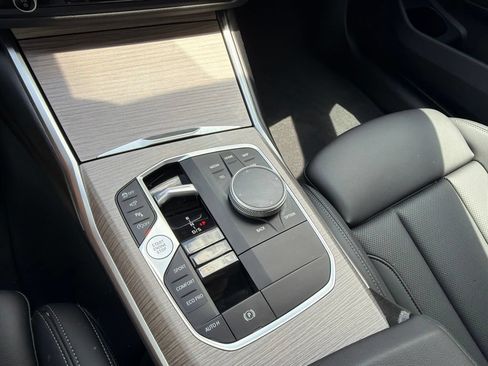 Used 2025 BMW 330i Sedan RWD image 23