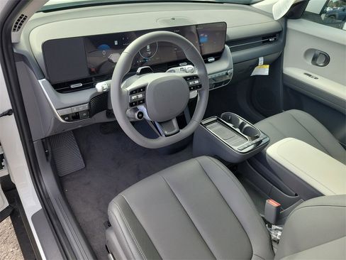 New 2025 Hyundai Ioniq 5 SEL image 20