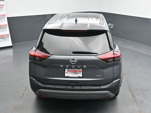 Used 2023 Nissan Rogue S image 32