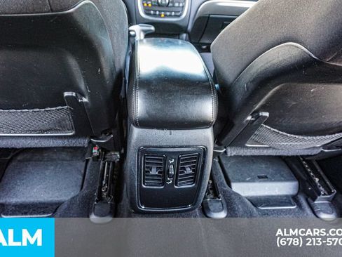 Used 2019 Dodge Durango SXT RWD image 32