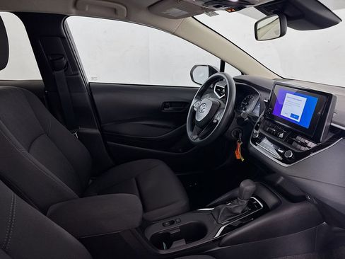 Used 2025 Toyota Corolla LE FWD image 35