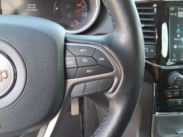 Used 2021 Jeep Grand Cherokee Laredo X AWD/4WD image 21