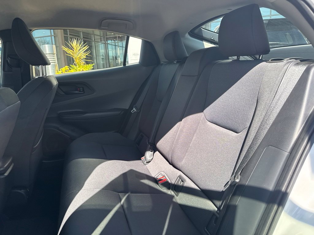 Certified 2023 Toyota Prius LE FWD image 17