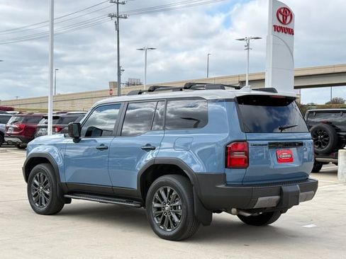 Used 2025 Toyota Land Cruiser w/ Premium Package image 8