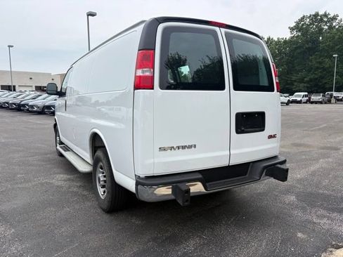 Used 2025 GMC Savana 2500 w/ Driver Convenience Package RWD image 3