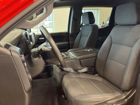 Used 2019 Chevrolet Silverado 1500 Custom Trail Boss w/ Custom Convenience Package AWD/4WD image 10