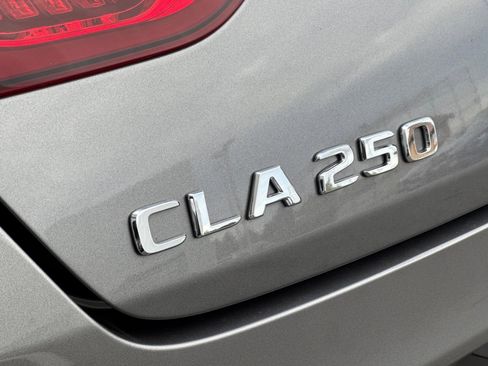 Used 2020 Mercedes-Benz CLA 250 image 22