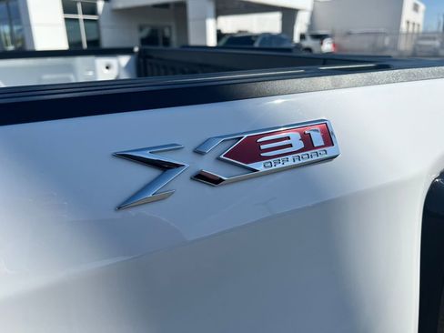 Used 2023 GMC Sierra 1500 SLT w/ SLT Premium Package image 16