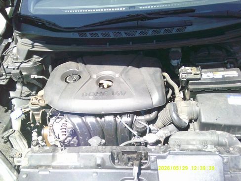 Used 2013 Hyundai Elantra Limited FWD image 21