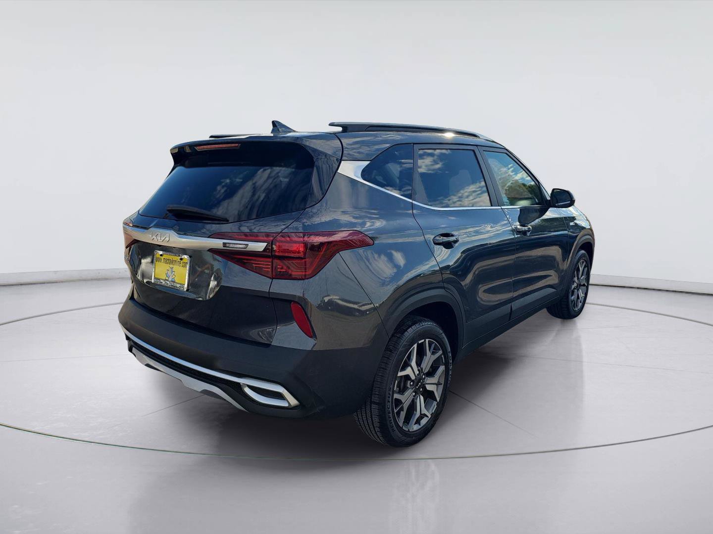 Used 2023 Kia Seltos EX AWD/4WD image 5