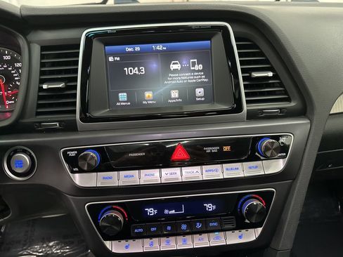 Used 2018 Hyundai Sonata Sport image 14