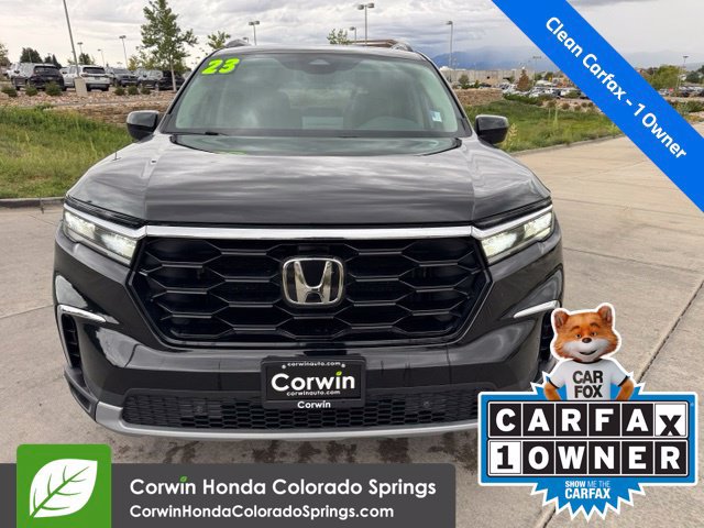 Used 2023 Honda Pilot Touring image 2