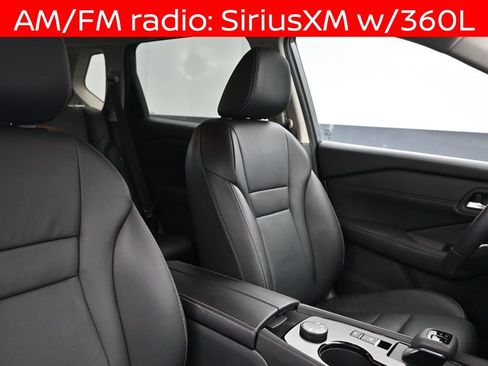 Used 2024 Nissan Rogue SL AWD/4WD image 11