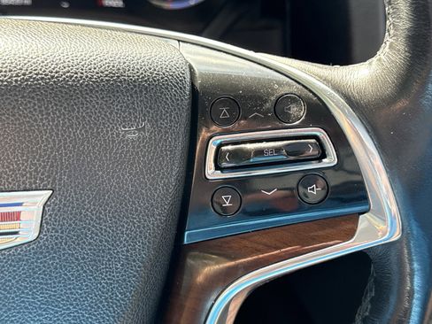 Used 2019 Cadillac Escalade ESV Luxury image 27