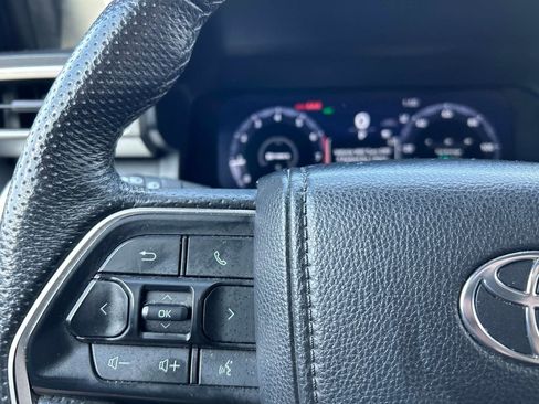 Used 2024 Toyota Tacoma TRD Off-Road image 23