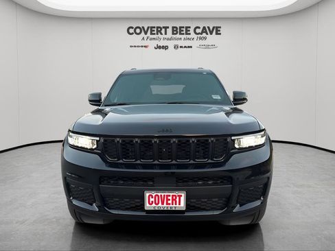 New 2025 Jeep Grand Cherokee L Altitude image 2