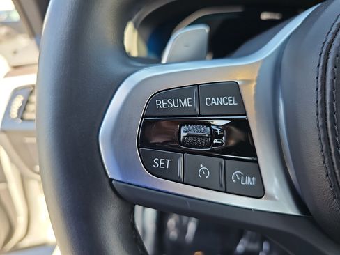 Used 2023 BMW 530e w/ M Sport Package image 17