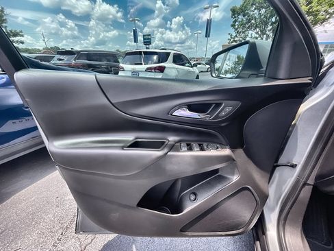 Used 2024 Chevrolet Equinox LT FWD image 22