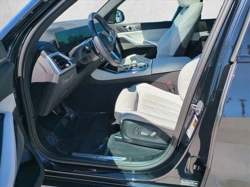 Certified 2026 BMW X5 sDrive40i w/ M Sport Package image 17