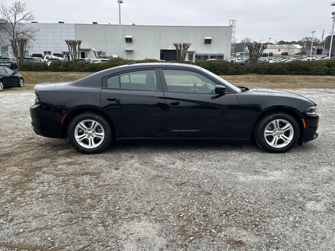 Used 2023 Dodge Charger SXT image 4